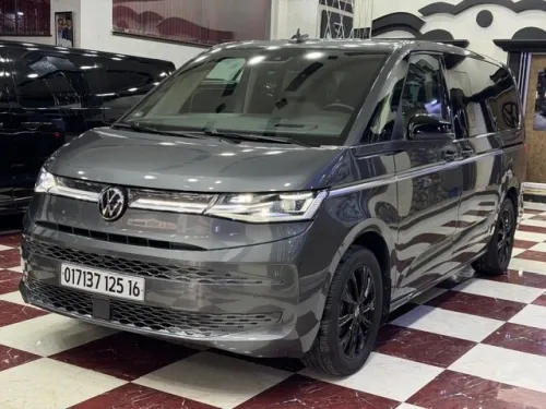 Volkswagen Multivan 2025 