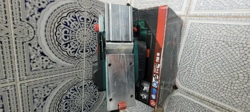 Rabot électrique parkside 750w