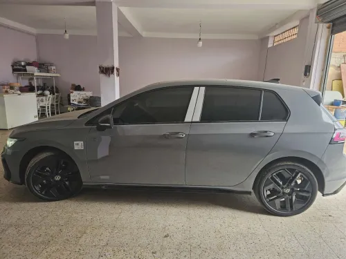 Volkswagen Golf 8 2025 R Black Edition 