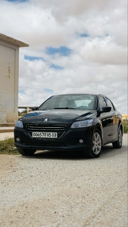 Peugeot 301 2015 pack luxe 