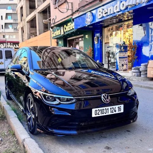 Volkswagen Golf 8 2024 R-Line