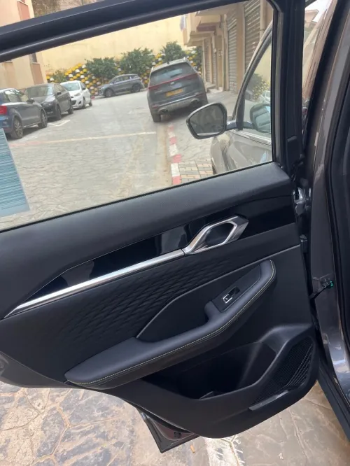 Geely Coolray 2025 Toute options lmbl3a