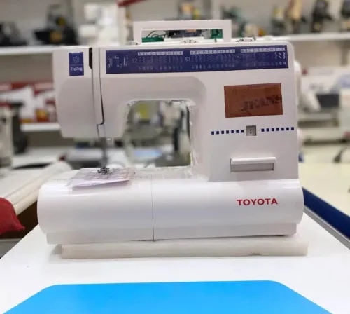 Toyota jean