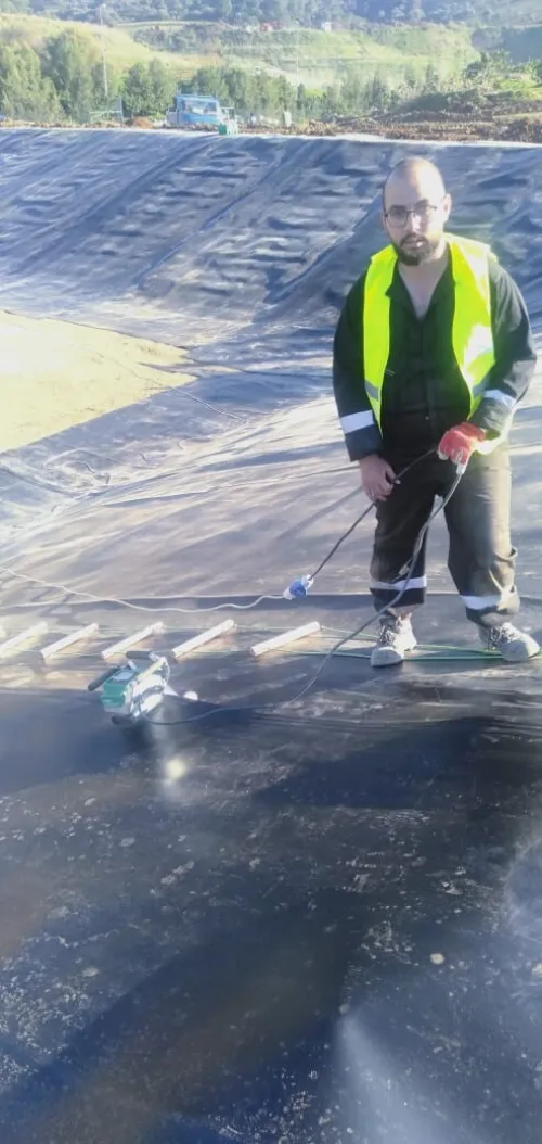 Geomembrane geocomposites, géotextiles