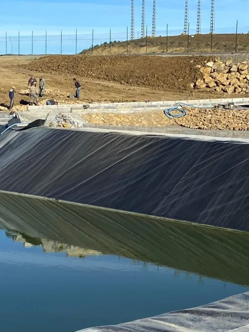 Geomembrane geocomposites, géotextiles