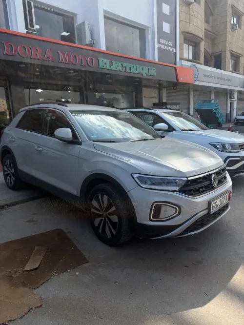 Volkswagen T-Roc 2023 Move