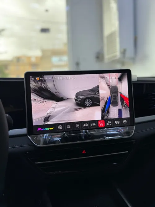 Volkswagen Passat 2025 Pro