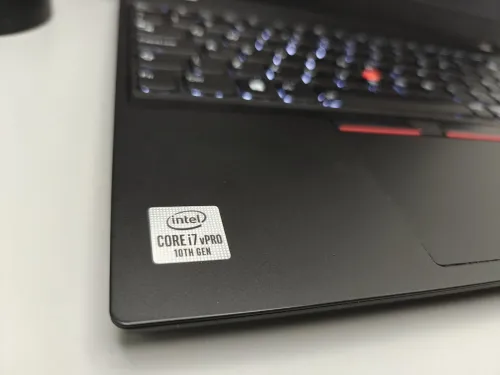 Lenovo Thinkpad P15v Gen 1 i7 10850H 10eme 32GB DDR4 512GB SSD NVME NVIDIA QUADRO P620 4GB 15.6" FHD