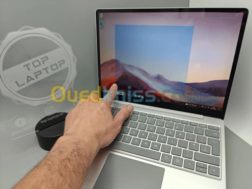 Microsoft Surface Laptop Go 2 i5 1135G7 11eme 8GB 256GB SSD 12.4" 2K TACTILE