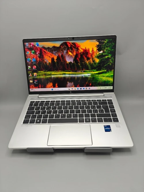 Hp Elitebook 640 G10 i5 1345u 13eme vPro 16GB 512GB SSD NVMe 14" FHD IPS *AFFAIRE*