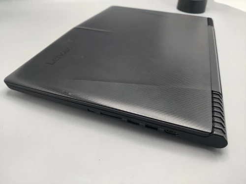 VENDU Lenovo Legion Y520 NVIDIA GTX 1050 i5 7300HQ 8GB 128GB SSD + 1TB 15.6" FULL HD IPS