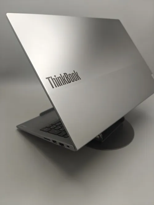 Lenovo ThinkBook 16 G6 IRL i7 13700H 13th 16GB DDR5 512GB SSD 16" POUCES FULL HD+