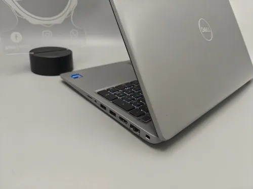 Dell Latitude 5540 i7 13eme 1355U 13eme 16GB 512GB SSD 15.6" FULL HD IPS