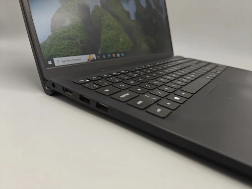 Dell Vostro 15 3520 i7 1255u 12eme 16GB 512GB SSD 15.6" FULL HD IPS