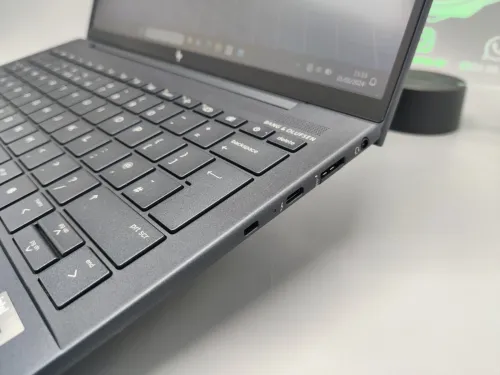 [VENDU] Hp Elite Dragonfly G4 Ultra Slim i7 1355u 13eme EVO 32GB DDR5 512GB SSD 13.5" FULL HD IPS