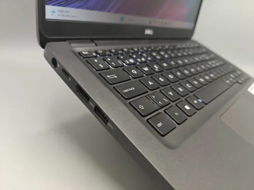 Dell Latitude 5300 i7 8665u 8th 16GB 256GB SSD 13.3" POUCES