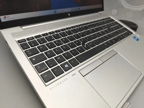 [VENDU] Hp EliteBook 850 G8 i7-1165G7 vPRO 16GB 512GB SSD NVMe 15.6" FULL HD IPS