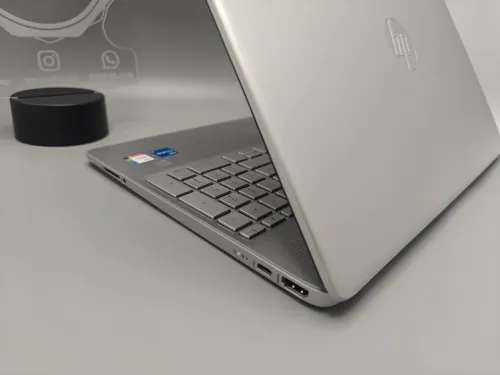 Hp Laptop 15s i5 1235U 12eme 16GB 512GB SSD NVME 15.6" FULL HD 