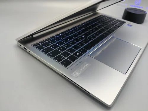 [VENDU] HP EliteBook 850 G7 i7 10610u 10th 16GB 512GB SSD 15.6" FULL HD IPS