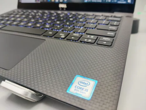 VENDU Dell XPS 9370 Slim i5 8250u 8eme 8GB 256GB SSD 13.3" FULL HD IPS 