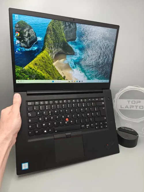 [VENDU] Lenovo Thinkpad P1 Workstation i7 8850H 8th 16GB 512GB SSD NVIDIA QUADRO P2000 15.6" FHD IPS