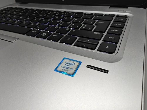 Hp Elitebook 840 G3 i5 6200u 6eme 8GB 256GB SSD 14" FULL HD