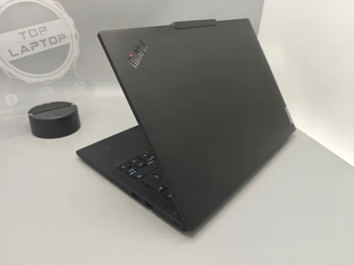 Lenovo Thinkpad T14 Gen 5 TACTILE Ryzen 7 PRO 8840U 32GB DDR5 512GB SSD RADEON 780m 14" WUXGA