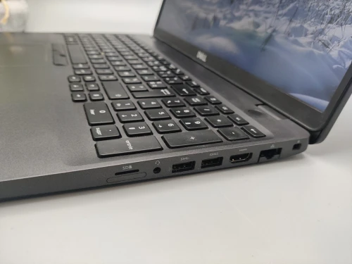 Dell Latitude 5500 i5 8365u 8eme 16GB 256GB SSD NVME 15.6" FULL HD IPS