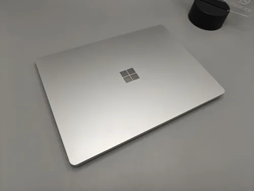 Microsoft Surface Laptop Go 2 i5 1135G7 11eme 8GB 256GB SSD 12.4" 2K TACTILE