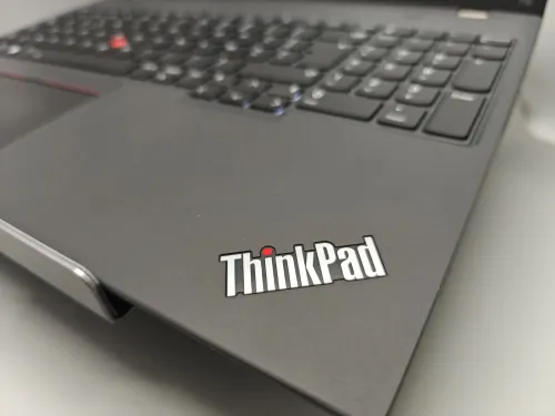 Lenovo Thinkpad T16 Gen2 i5 13eme 1345U vPro 16GB DDR5 512GB SSD 16.1" FULL HD IPS 