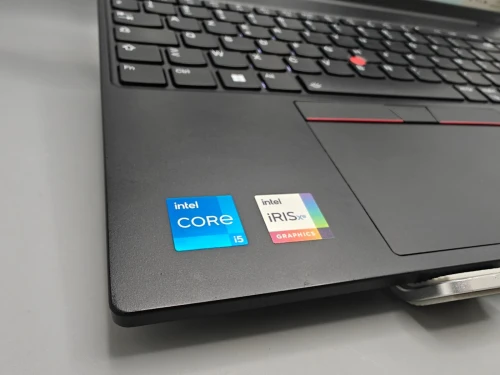 Lenovo Thinkpad E16 Gen1 i5 13eme 1335U 16GB 512GB SSD 16.1" FULL HD IPS 