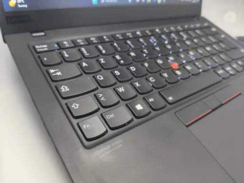 [VENDU] Lenovo Thinkpad X1 Carbon Gen7 i5 8365U vPRO 8th 16GB 256GB SSD 14" FULL HD IPS