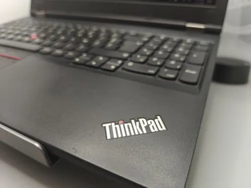 Lenovo Thinkpad L560 i3 6100u 6eme 8GB 128GB SSD M.2 15.6" POUCES