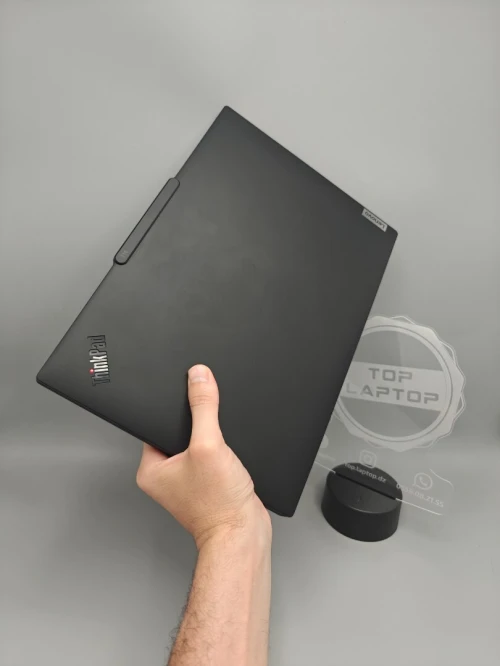 Lenovo Thinkpad T14 Gen 5 TACTILE Ryzen 7 PRO 8840U 32GB DDR5 512GB SSD RADEON 780m 14" WUXGA