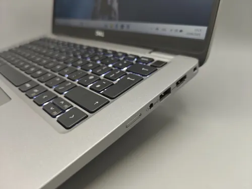 Dell Latitude 5340 i5 1345u vPro 13eme 16GB DDR5 256GB SSD 13.3" FULL HD IPS