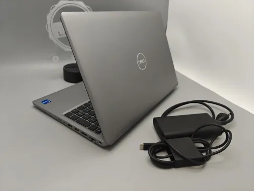 VENDU Dell Latitude 5530 NEUF JAMAIS UTILISÉ i7 1270P 12eme 16GB 512GB SSD 15.6" FULL HD IPS 