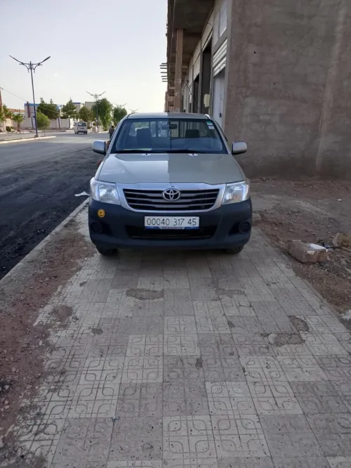 Toyota Hilux 2017 LEGEND SC 4x2