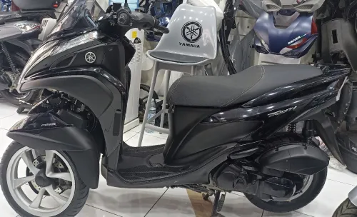 YAMAHA Tricity 2017