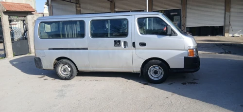 Nissan Urvan 2009