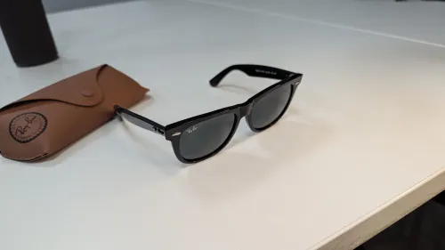 Rayban Wayfarer inclinées