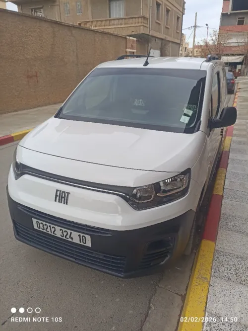 Fiat Doblo 2024 2 plas