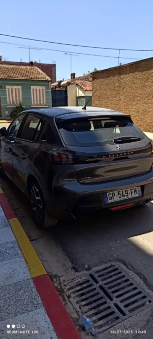 Peugeot 208 2023 E-Style