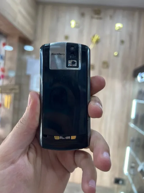Motorola 8100