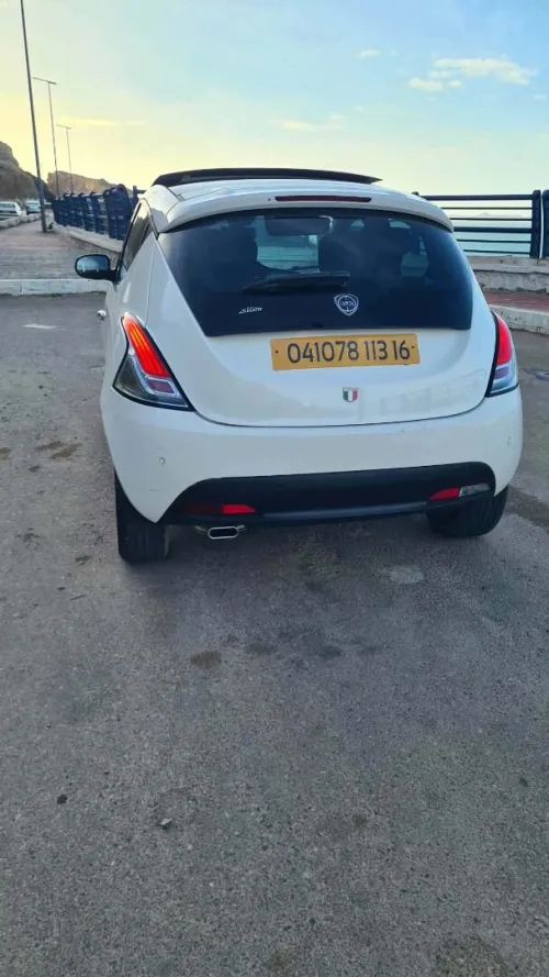 Lancia Ypsilon 2013 Ypsilon