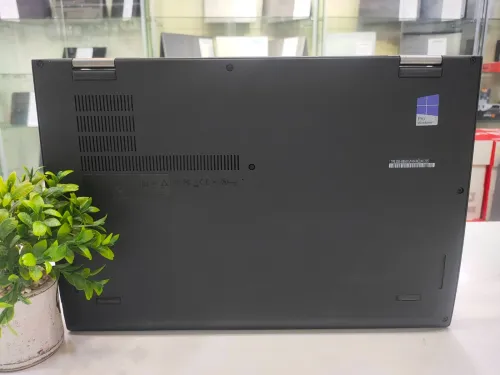 Lenovo Thinkpad X1 Yoga 2nd I5-7th  8GB 128GB SSD 13P Tactil