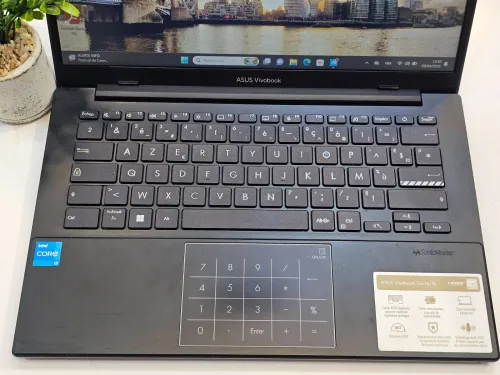 ASUS VIVOBOOK Go 14 i3 - 13th 08 512ssd 13.3P