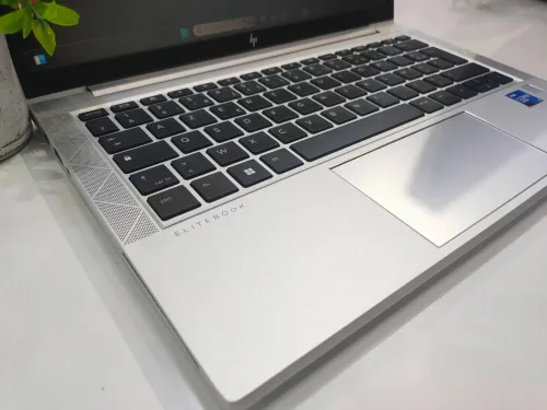 HP Elitebook 830 G8 I5-11TH  16GB 512SSD  13Pouce