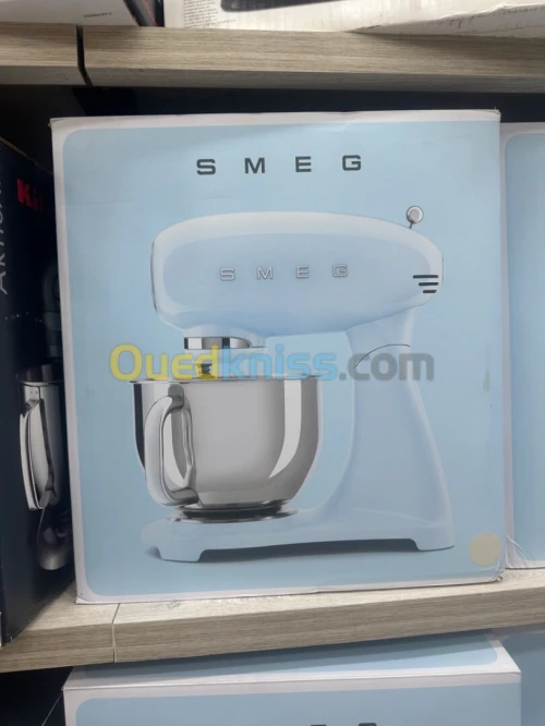 Pétrin smeg original crème noir