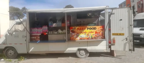 Renault fast food restaurant mobile مطعم متنقل master 
