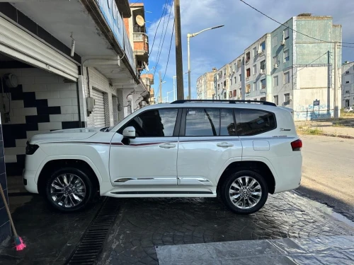 Toyota Land Cruiser  2022 